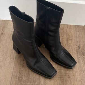 Vagabond Black Square-Toe Ankle Boots